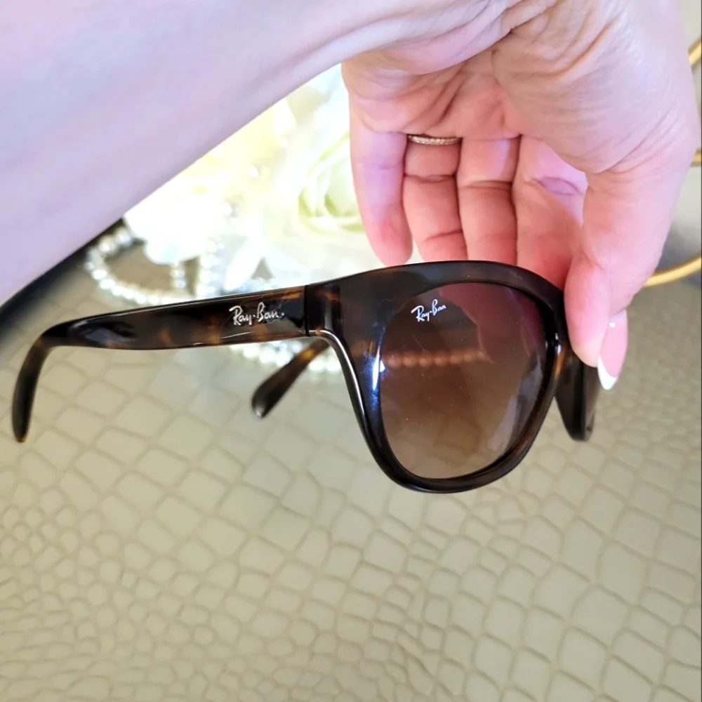 Ray-Ban RB4216 710/16 Tortoise Sunglasses - Picture 5 of 8